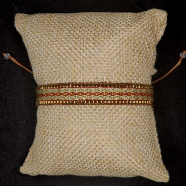 El Dorado Mituki, pulsera de telar en tonos cálidos