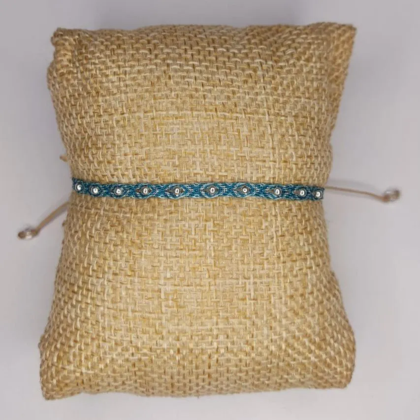 Pureza Celeste, pulsera de telar en tonos azules